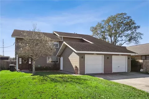 107 Shirley St, Belle Chasse, LA 70037