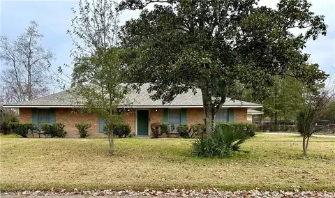 10021 E Tampa Dr, Baton Rouge, LA 70815