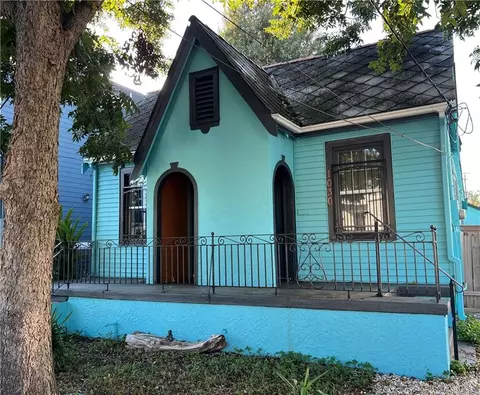 1028-30 Tricou St, New Orleans, LA 70117