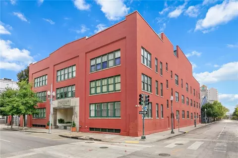 760 Magazine St #207, New Orleans, LA 70130
