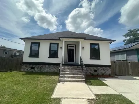 1731 Pratt Dr, New Orleans, LA 70122