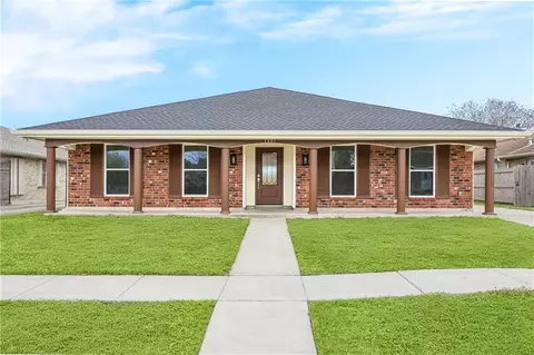 7231 Camberley Dr, New Orleans, LA 70128