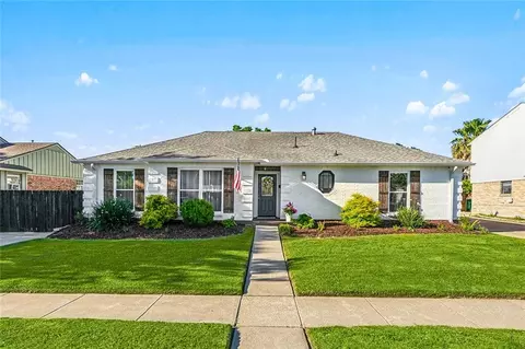 6413 Schouest St, Metairie, LA 70003