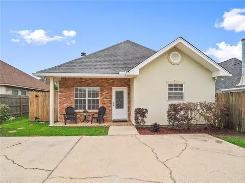 78 Hollycrest Blvd, Covington, LA 70433