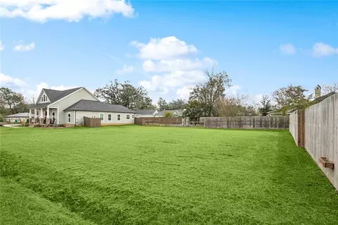 306 N Linden St, Hammond, LA 70401