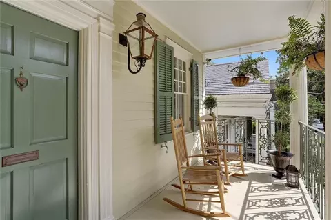 332 Walnut St, New Orleans, LA 70118
