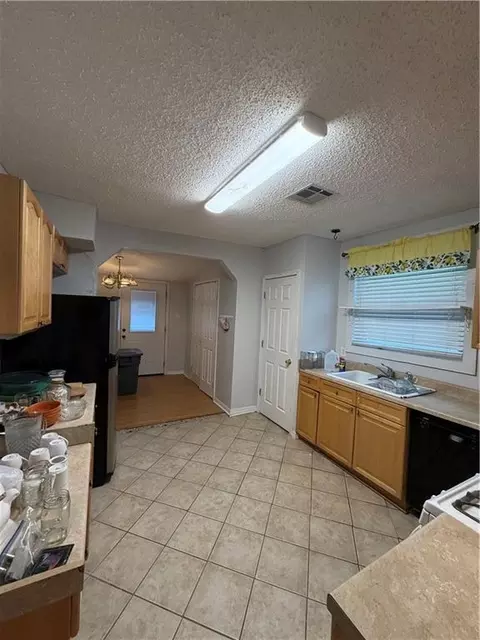 Entry Way - 624 Teddy Ave, Slidell, LA 70458 photo 1 of 2