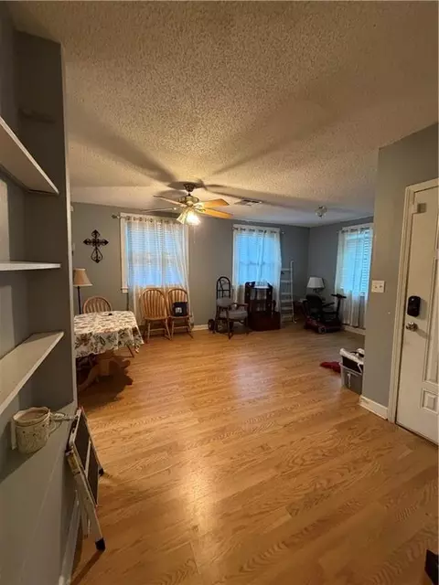 Living - 624 Teddy Ave, Slidell, LA 70458 photo 1 of 2