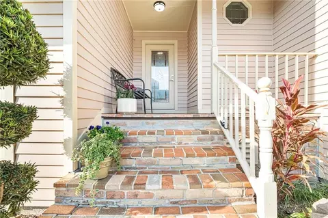 1902 Audubon Trce #1902, Jefferson, LA 70121