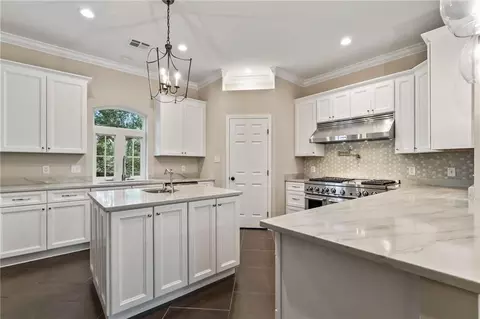 Kitchen - 22009 Spring Clover Ln, Covington, LA 70435 photo 3 of 4