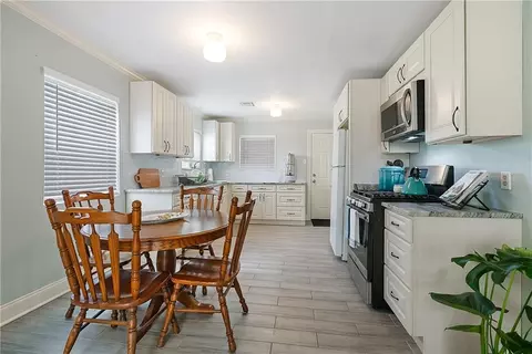 Kitchen - 1008 Clay St, Kenner, LA 70062 photo 3 of 3