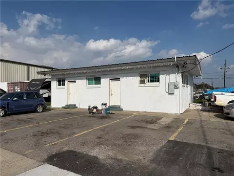 760 Cardinal Dr, Laplace, LA 70068