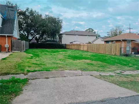 209 Sidney St, Metairie, LA 70005