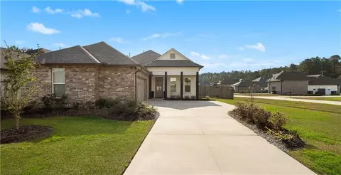 4097 Kelly Lake Ln Pkwy, Madisonville, LA 70447