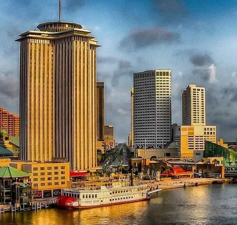 2 Canal St #2209, New Orleans, LA 70130