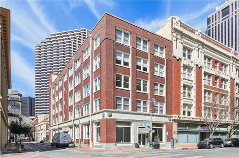 909 Lafayette St #10, New Orleans, LA 70113