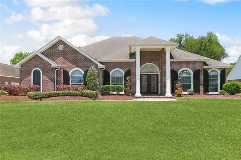 150 Maud Olive Dr, Belle Chasse, LA 70037