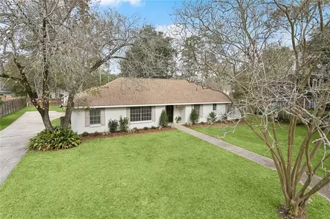 114 Jane Dr, Mandeville, LA 70448