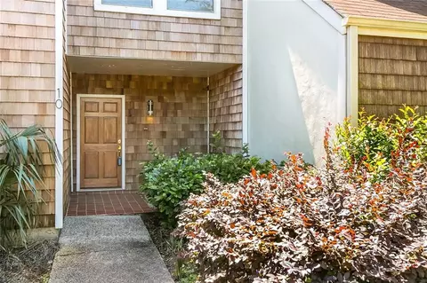 10 Mariners Cove North Cv, New Orleans, LA 70124