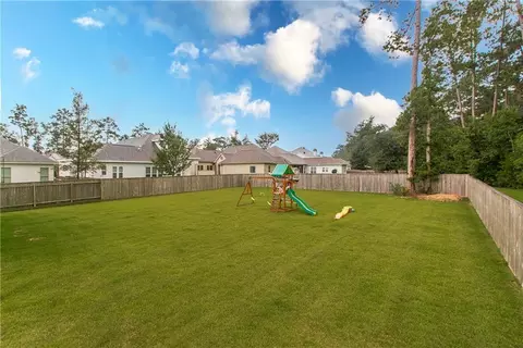 Exterior - 5009 Twin River Pl, Covington, LA 70433 photo 8 of 8