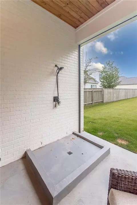 Exterior - 5009 Twin River Pl, Covington, LA 70433 photo 6 of 8