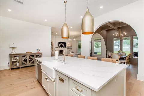 Kitchen - 5009 Twin River Pl, Covington, LA 70433 photo 6 of 9