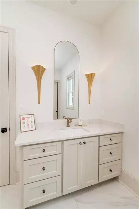 Bath - 5009 Twin River Pl, Covington, LA 70433 photo 6 of 13