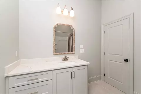 Bath - 5009 Twin River Pl, Covington, LA 70433 photo 9 of 13