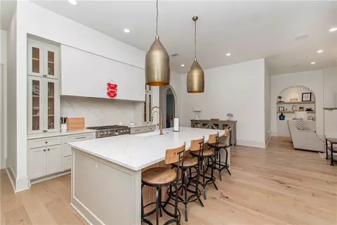 Kitchen - 5009 Twin River Pl, Covington, LA 70433 photo 5 of 9