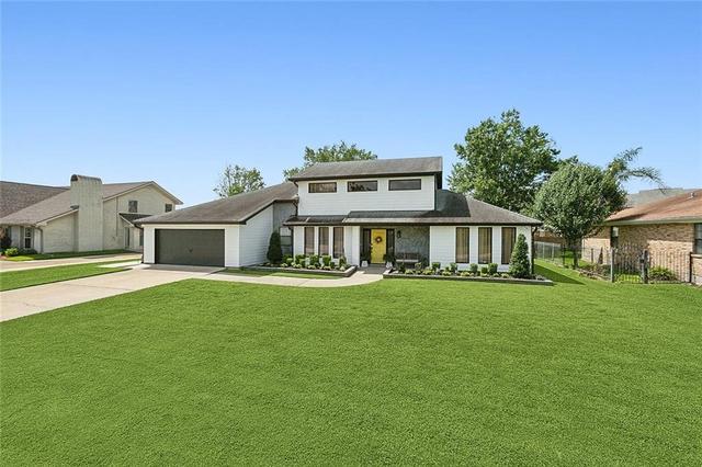 1800 Lake Salvador Dr, Harvey, LA 70058
