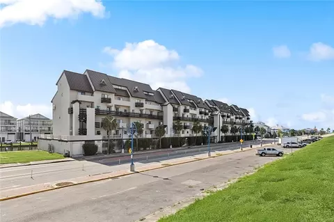 7300 Lakeshore Dr #2, New Orleans, LA 70124