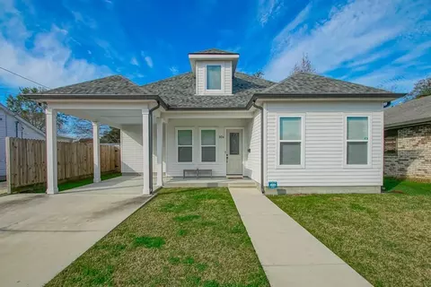 924 Brockenbraugh Ct, Metairie, LA 70005