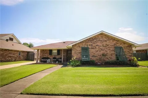 3328 Grandlake Blvd, Kenner, LA 70065