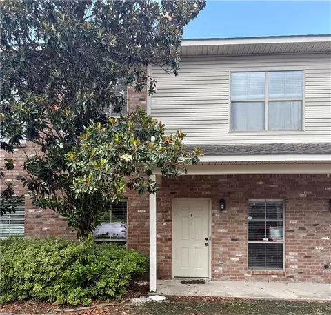 818 Meadow Bend Crossing Dr #C, Baton Rouge, LA 70820