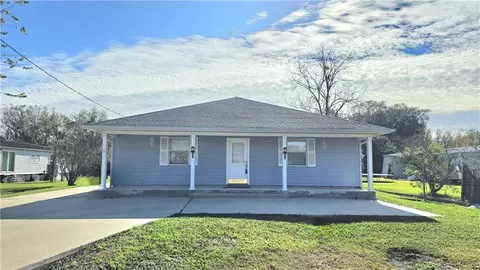 150 Forest Dr, Belle Chasse, LA 70037