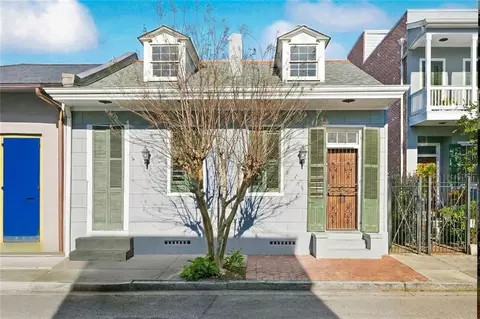 1135 Ursulines Ave, New Orleans, LA 70116
