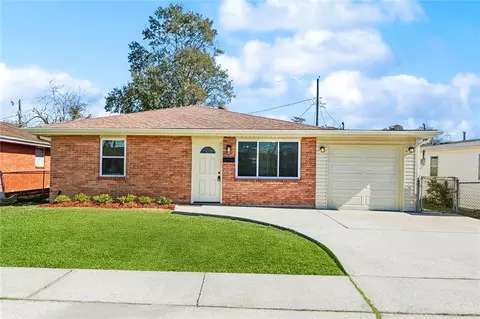 1381 Maplewood Dr, Harvey, LA 70058