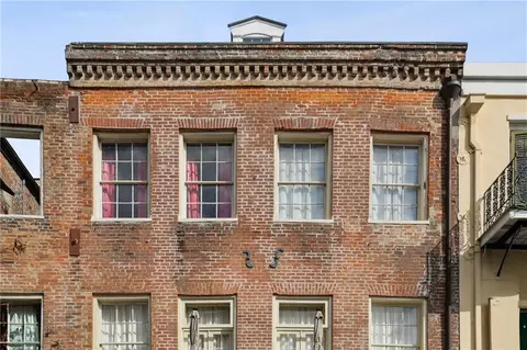 539 Toulouse St #D, New Orleans, LA 70130