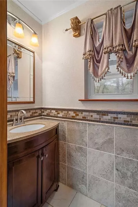 Bath - 308 Hawk Dr, Slidell, LA 70461 photo 2 of 2