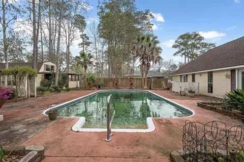 Exterior - 308 Hawk Dr, Slidell, LA 70461 photo 5 of 9