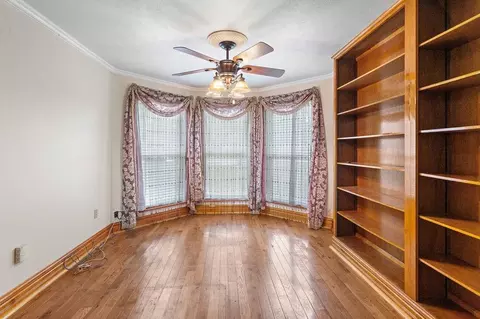 Living - 308 Hawk Dr, Slidell, LA 70461 photo 4 of 9