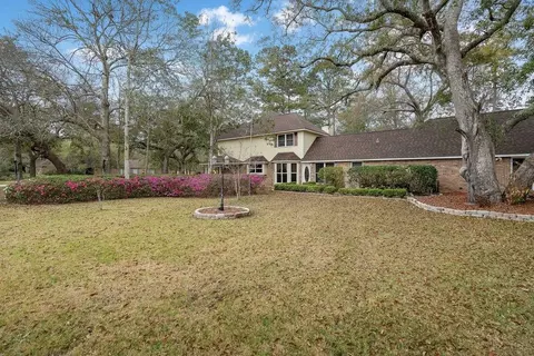 Exterior - 308 Hawk Dr, Slidell, LA 70461 photo 3 of 9