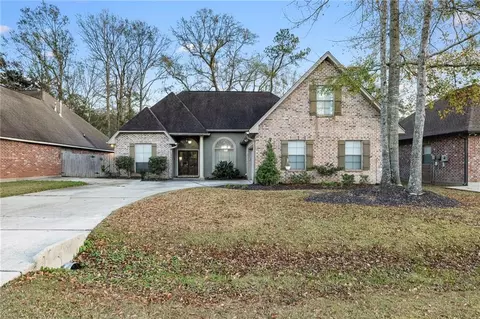 373 Autumn Lakes Rd, Slidell, LA 70461