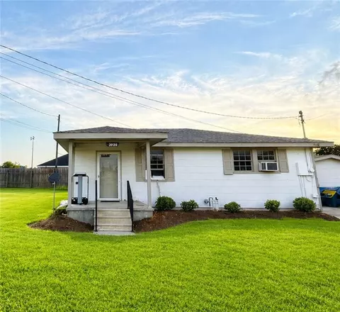 2205 Paul Gaudet St, Paulina, LA 70763