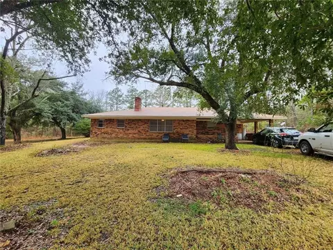 451 Esther Rd, Columbia, LA 71418