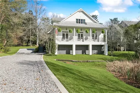 910 E 1st Ave, Covington, LA 70433