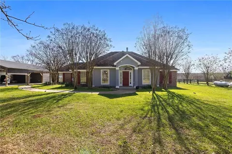 72636 1054 Hwy, Kentwood, LA 70444