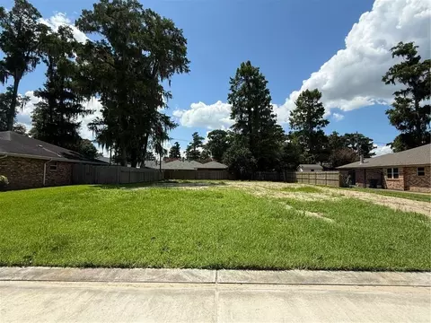 189 Dunleith Dr, Destrehan, LA 70047