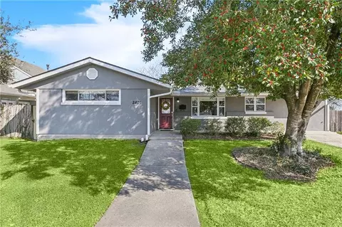 2801 Haring Rd, Metairie, LA 70006