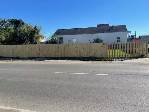 1543 Arts St, New Orleans, LA 70117